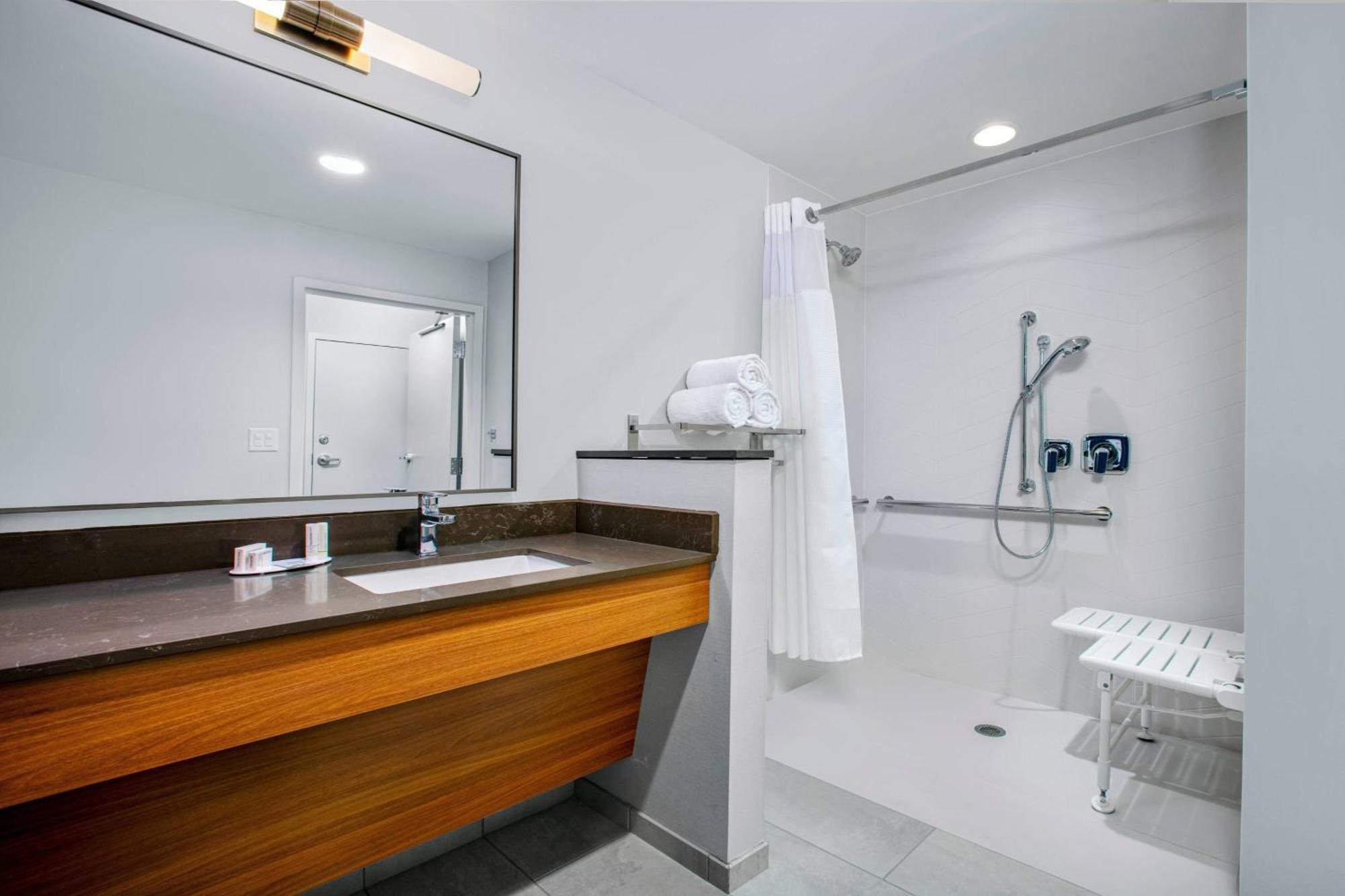 Fairfield By Marriott Inn & Suites Harrisburg West/Mechanicsburg Bagian luar foto