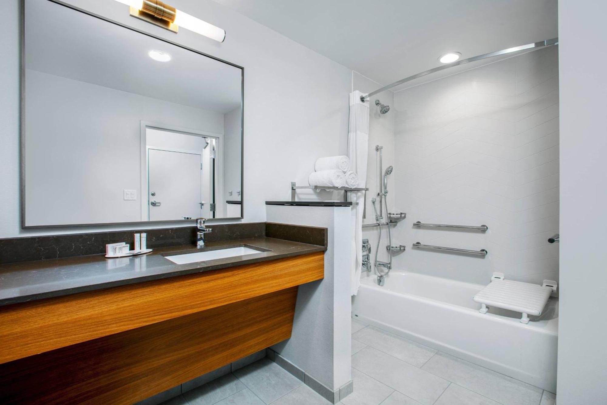 Fairfield By Marriott Inn & Suites Harrisburg West/Mechanicsburg Bagian luar foto